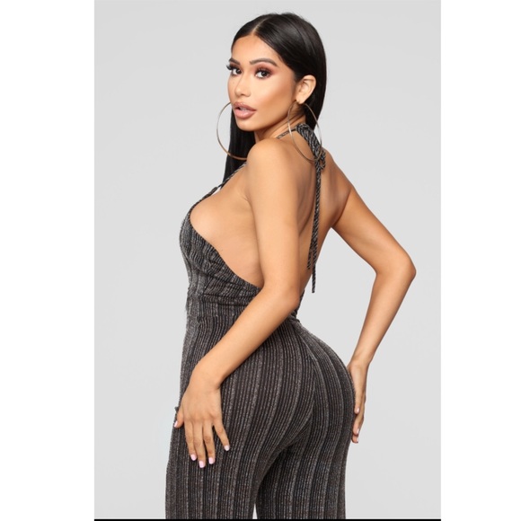 Fashion Nova Start talking jumpsuit - Picture 3 of 6